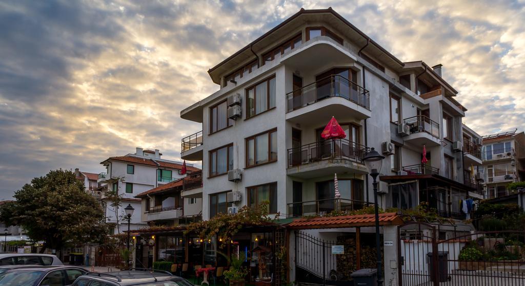 Guest House Karamihalevi Sozopol Exterior photo